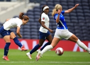 华体会教练-世界女子足球赛事上，实力强劲的球员开始脱颖的简单介绍