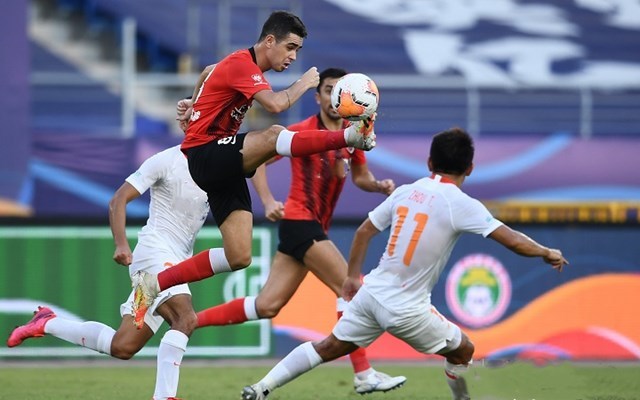 关于帕尔梅拉斯进攻端火力强劲，欲破阿尔艾因防线的信息