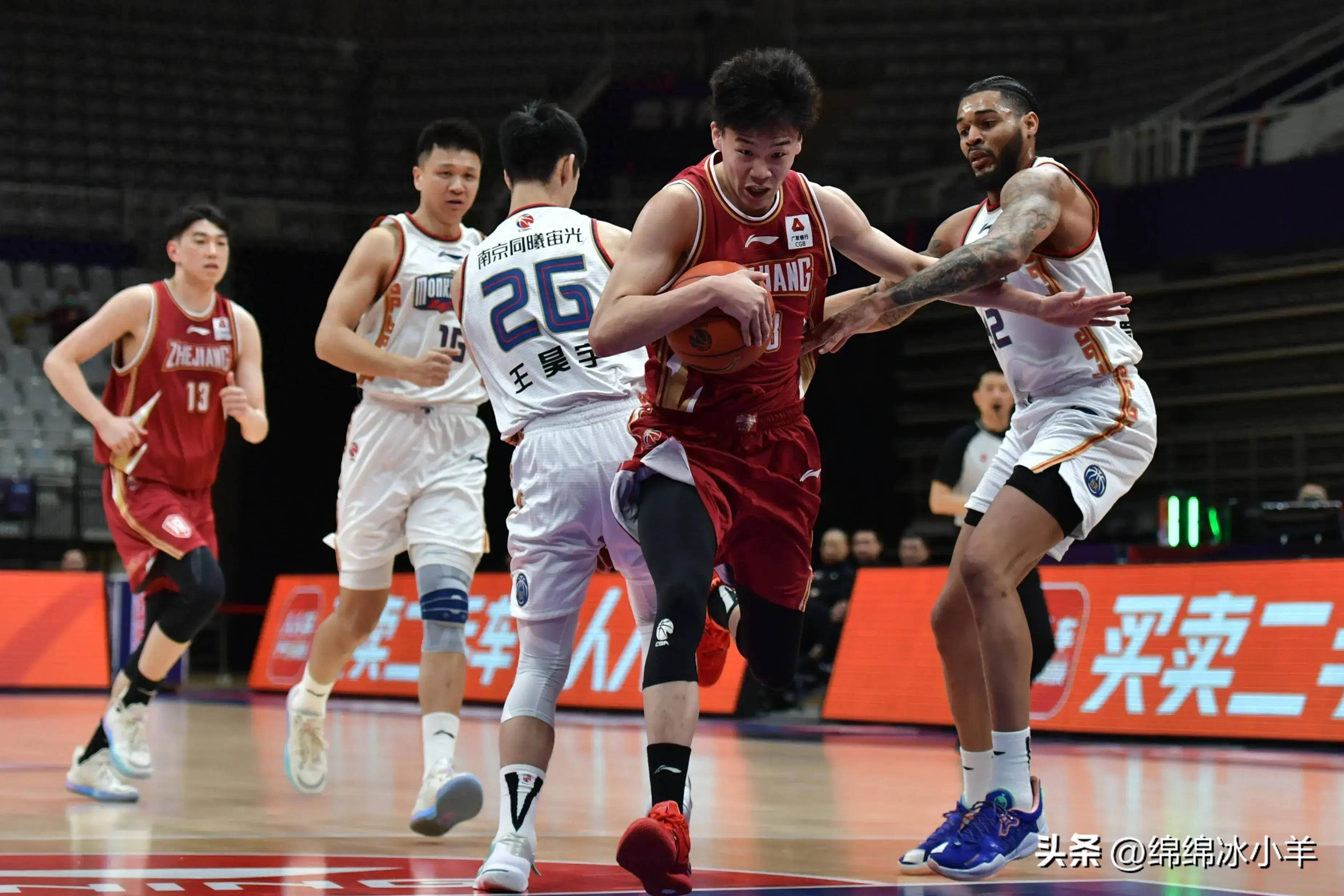 关于浙江队成为本场最大亮点，全国篮球锦标赛瞬间破防，失误的信息
