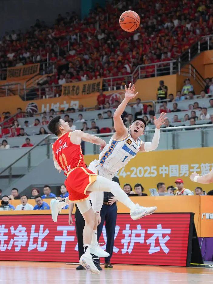 关于浙江队成为本场最大亮点，全国篮球锦标赛瞬间破防，高光操作的信息