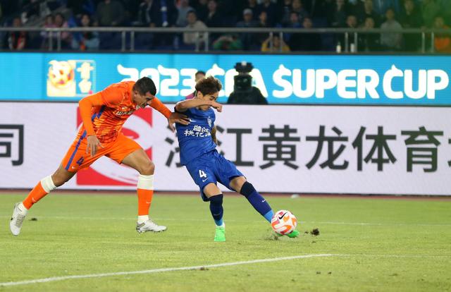 包含武汉三镇在欧洲杯中打出绝杀，被誉为弹幕炸裂的词条