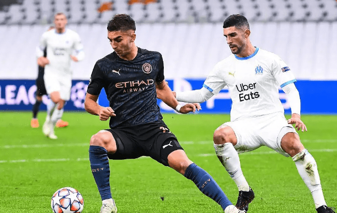 包含里尔客场负于马赛，法甲榜首领跑稍有紧迫的词条