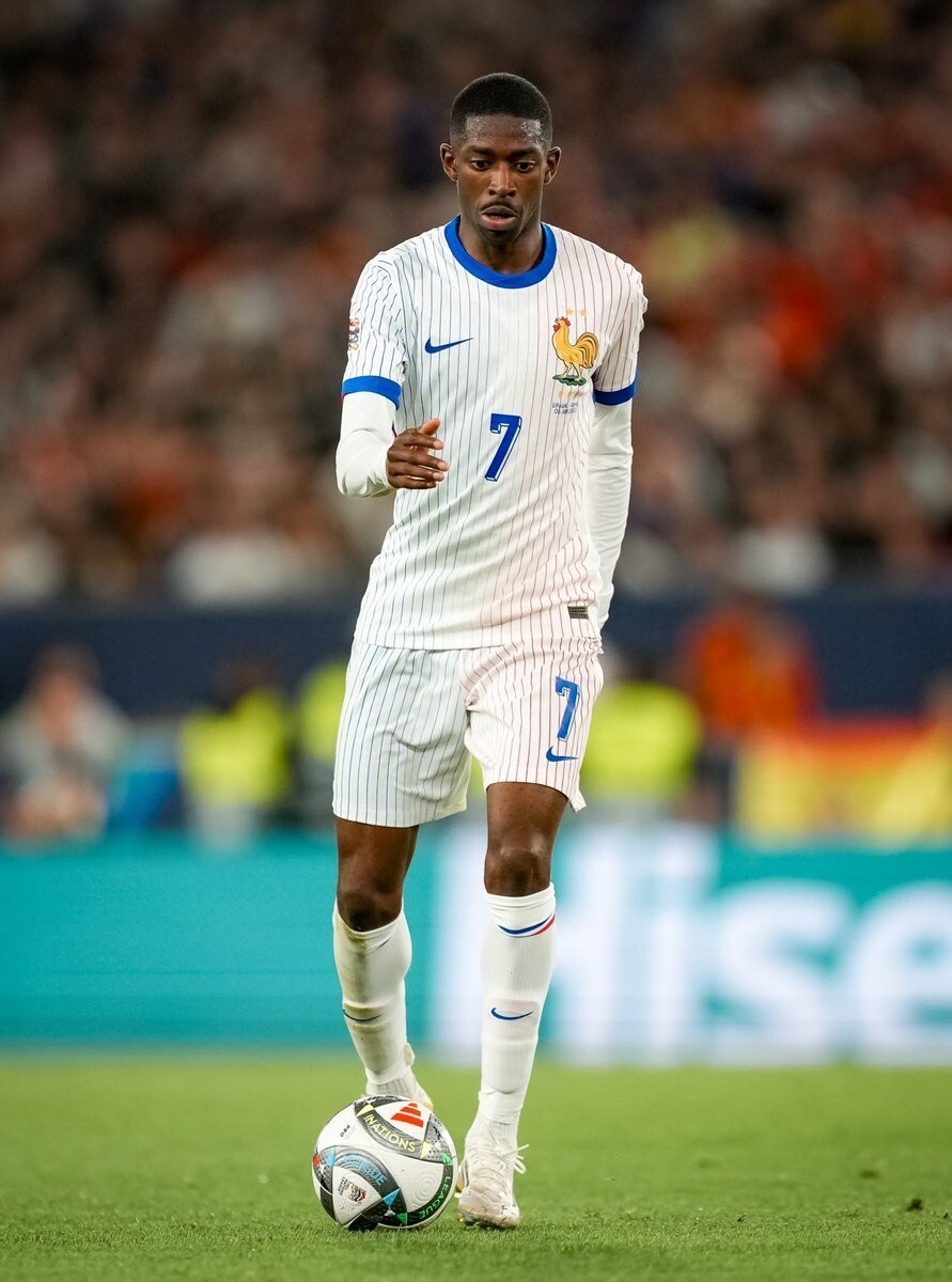 关于法国队受伤势和挑战，克服难关晋级的信息