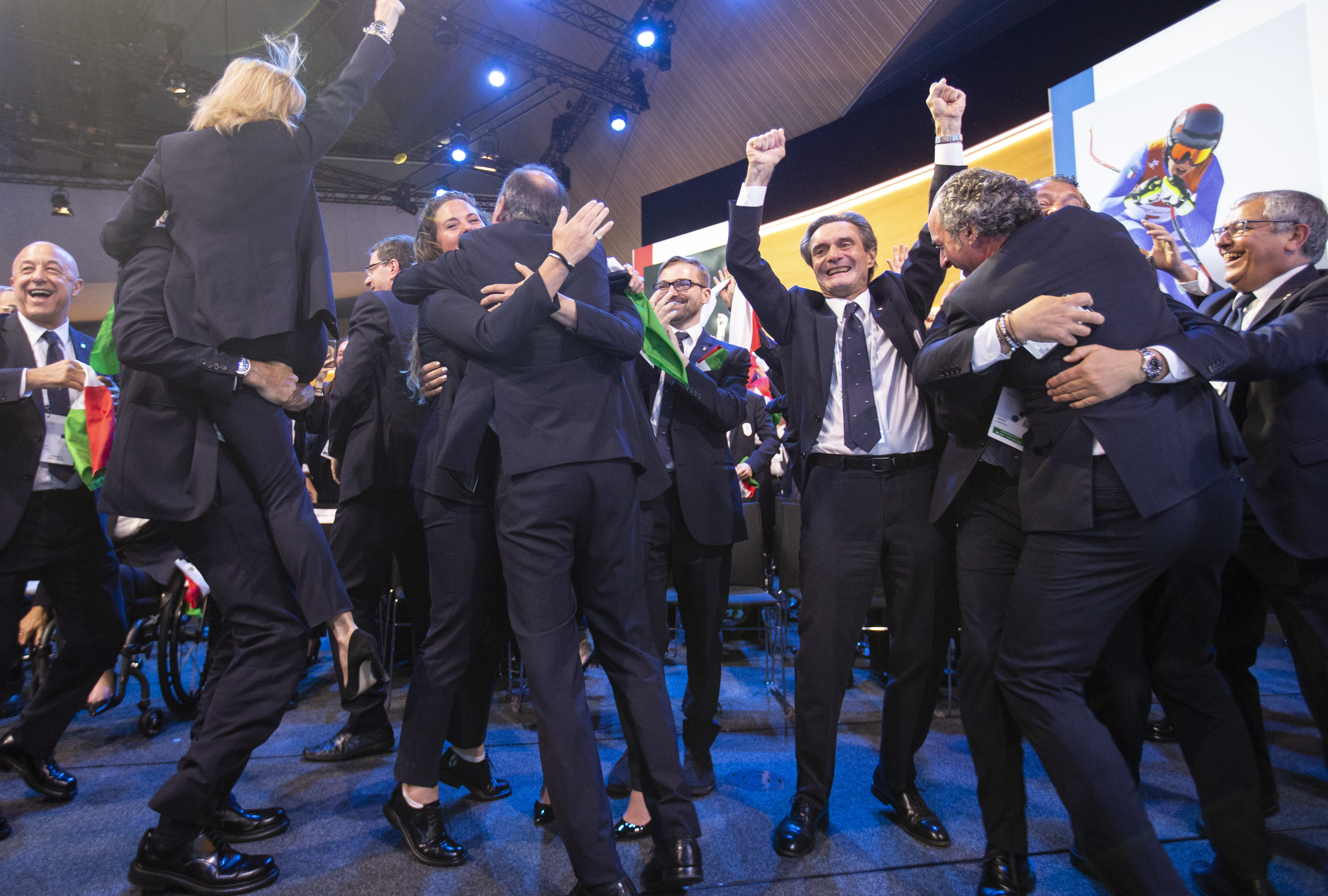 意大利与瑞士争夺胜利，势均力敌的简单介绍