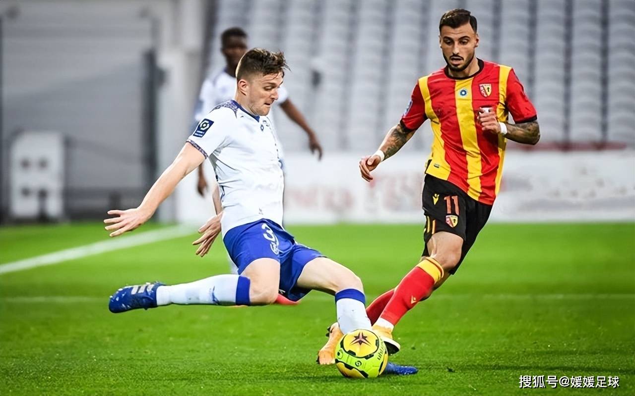 马赛客场大胜摩纳哥，继续保持联赛领先优势的简单介绍