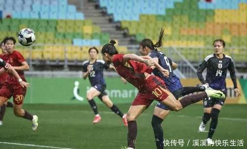 女足比赛中，中国队员马某助攻得手