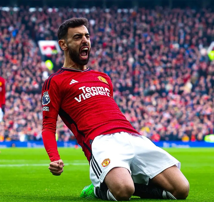 包含老特拉福德：曼联主场胜利，排名积分榜第五的词条