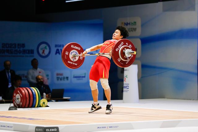 包含哥伦比亚运动员努力获得铜牌的词条