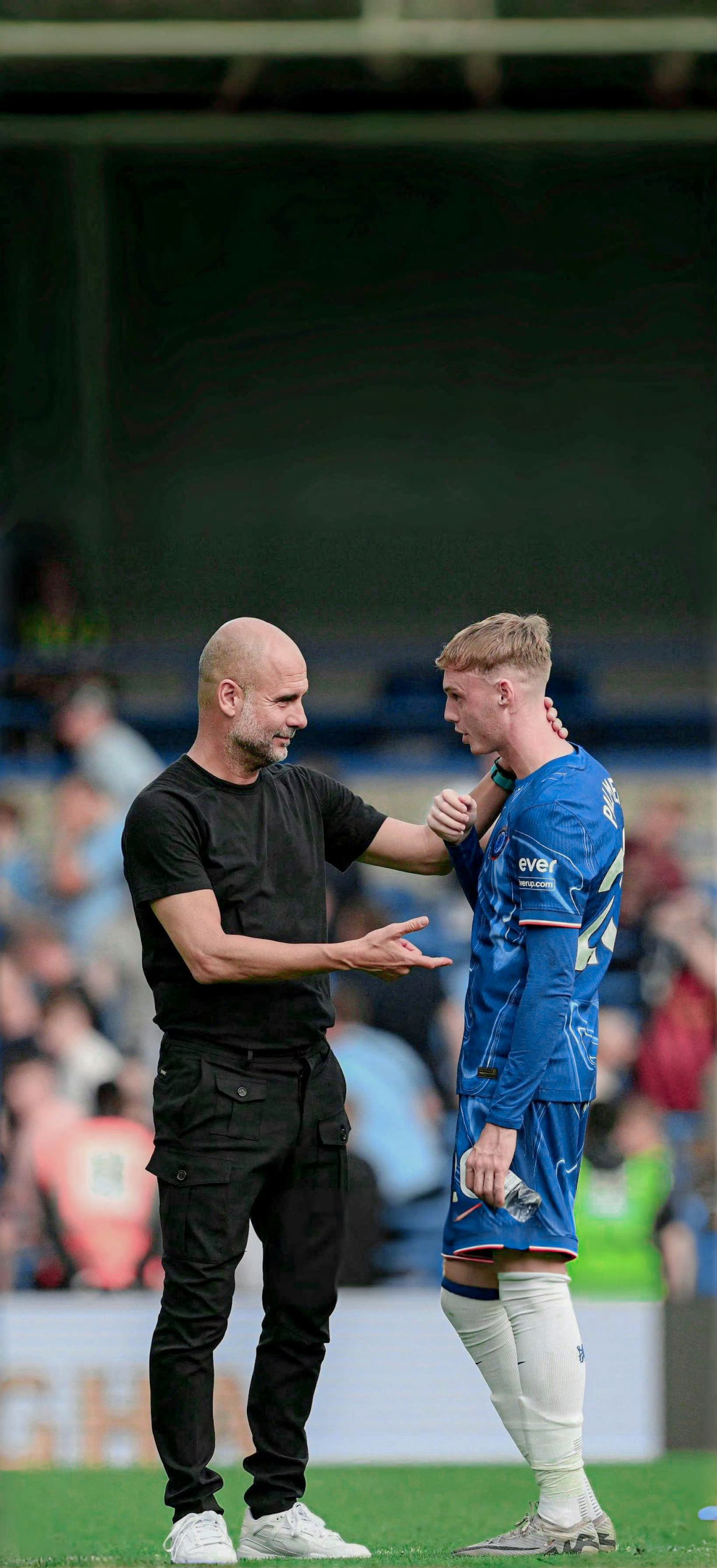 曼城中场连续进球，展现强大实力的简单介绍