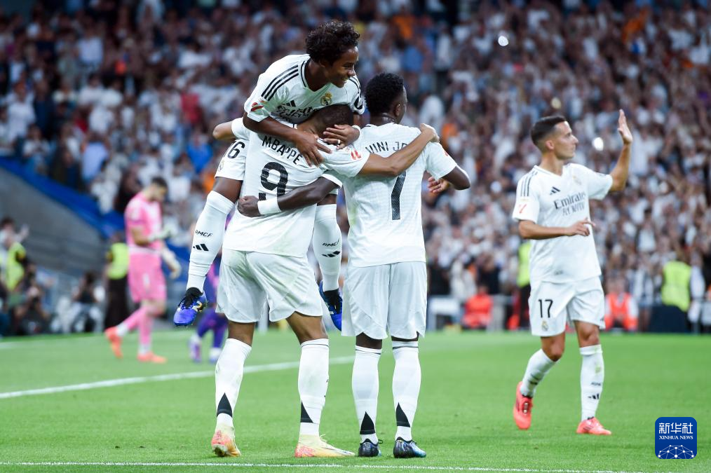 皇家马德里大胜对手，晋级淘汰赛