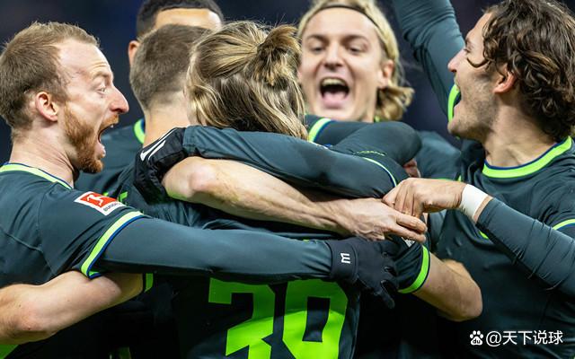 包含用法兰克福在主场坚守不败，逼平云达不莱梅关键分被争夺的词条