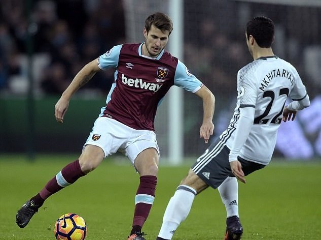 挪威国脚因伤病退出比赛，球队备战受阻的简单介绍